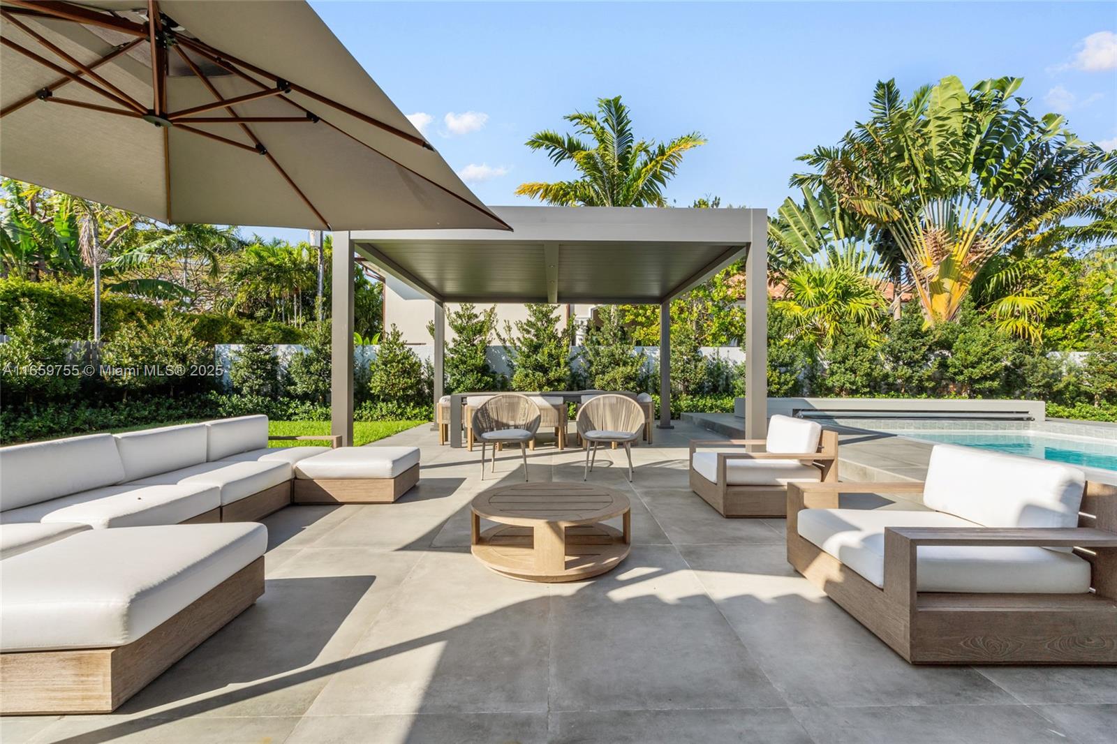 HIBISCUS ISLAND - Residential