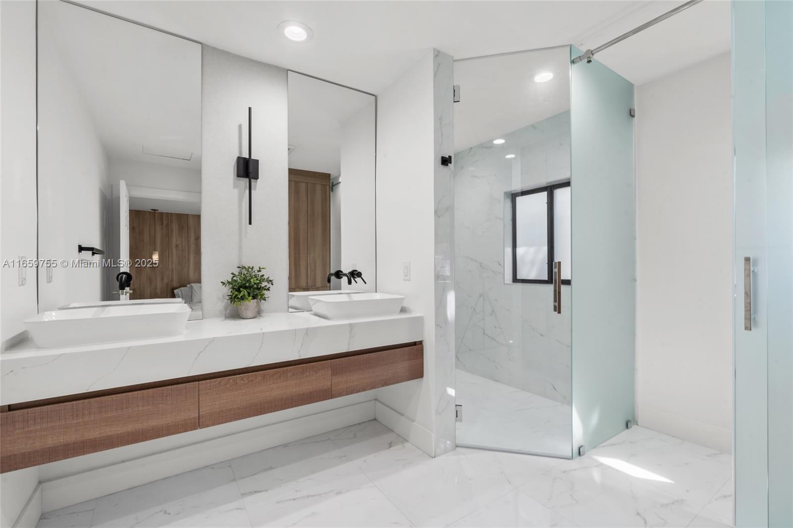 HIBISCUS ISLAND - Residential