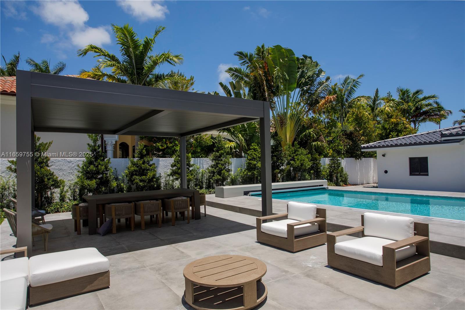 HIBISCUS ISLAND - Residential