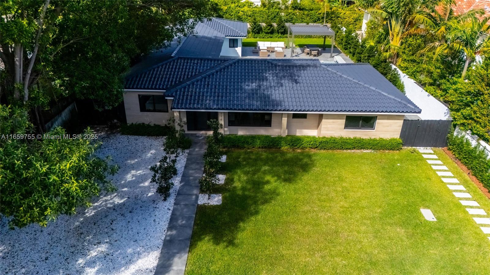 HIBISCUS ISLAND - Residential