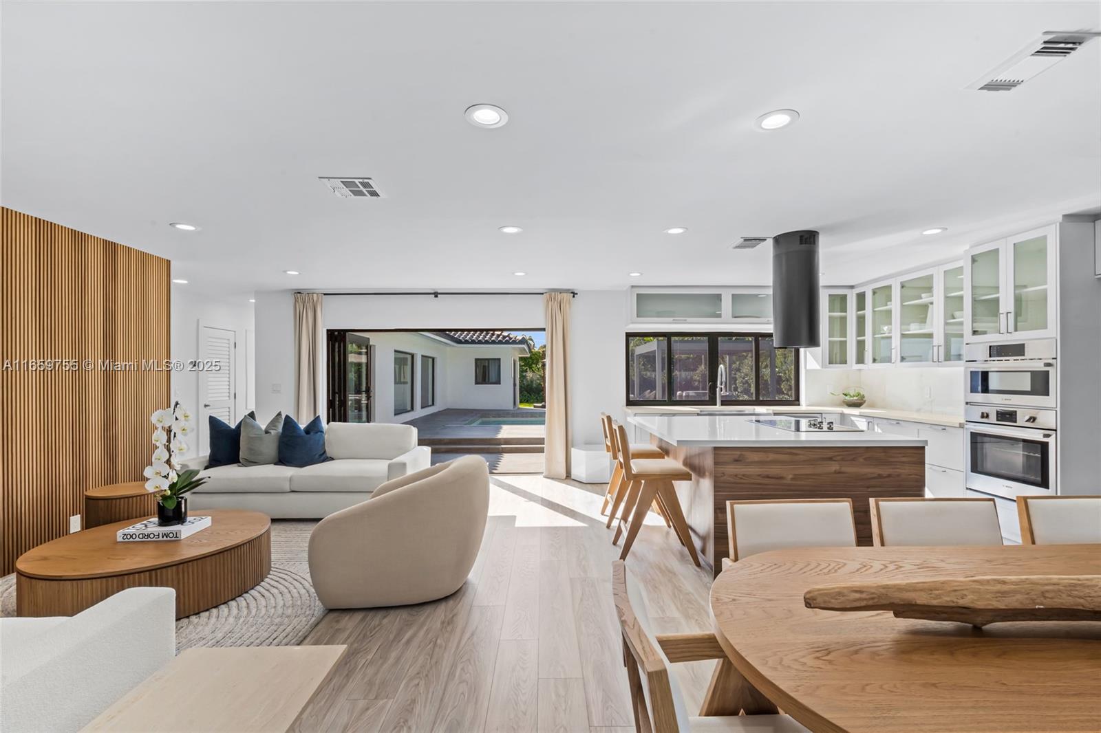HIBISCUS ISLAND - Residential