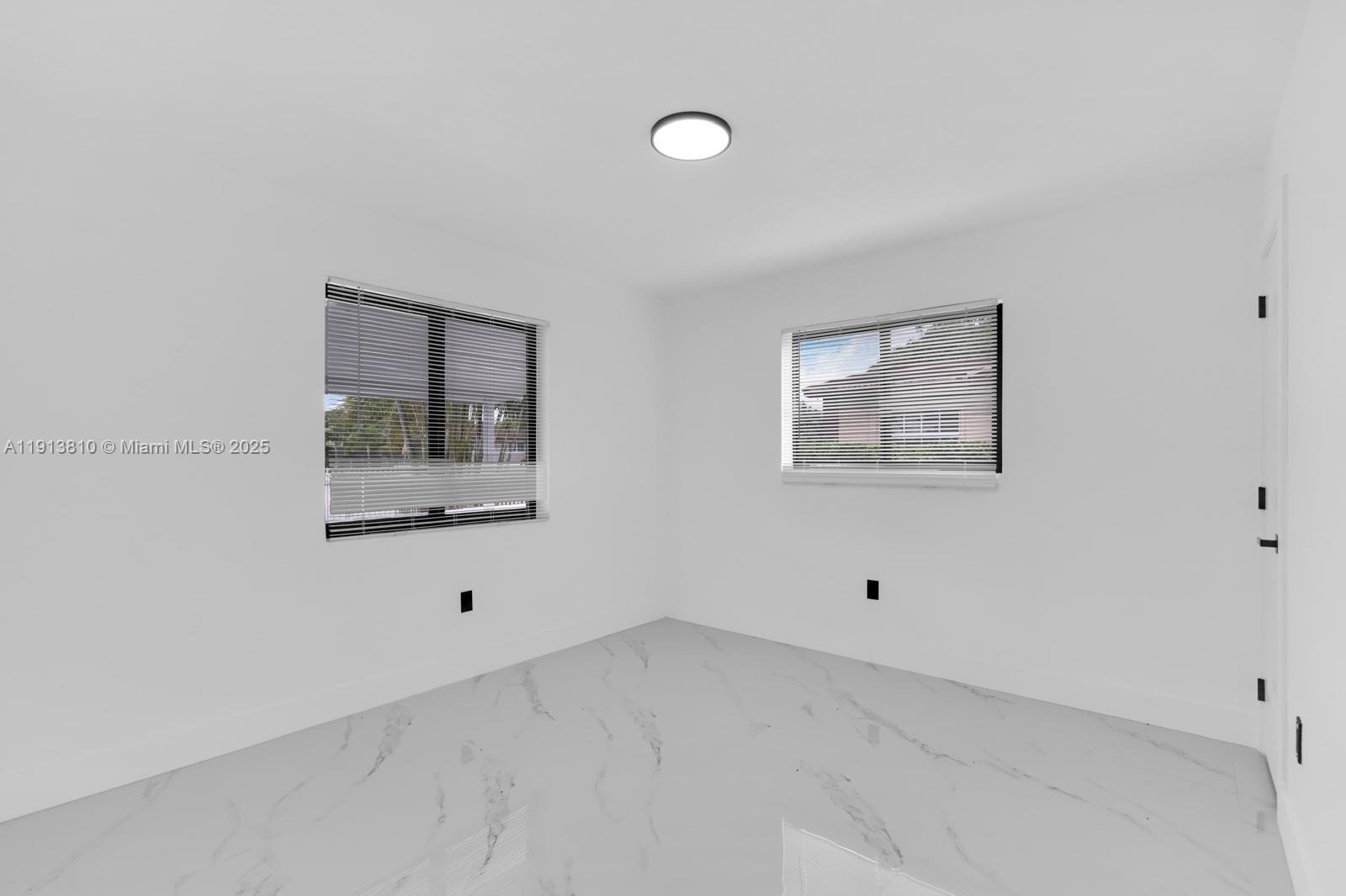 SIERRA MIRADA SEC 1 4TH A - Residential Lease