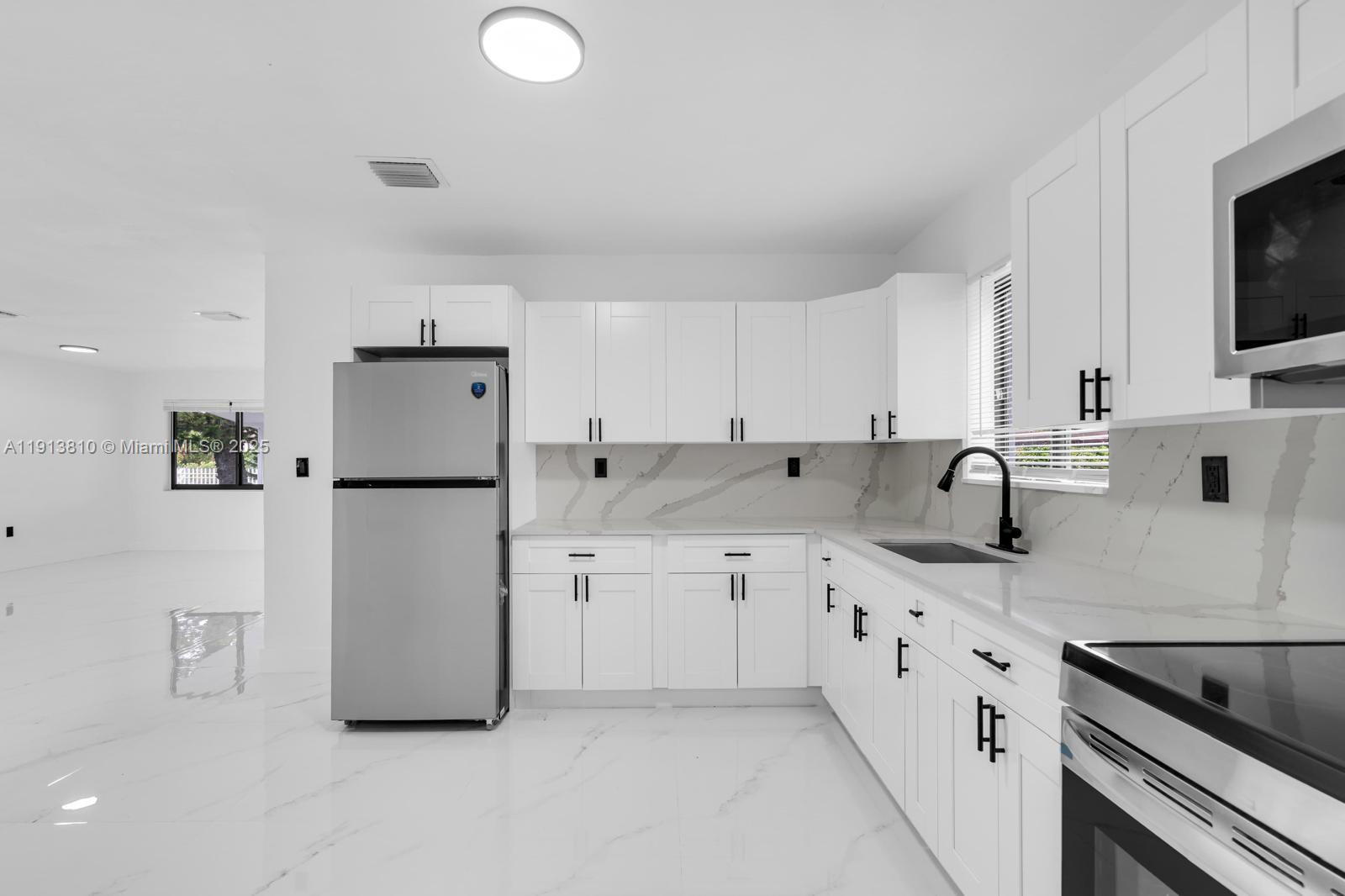 SIERRA MIRADA SEC 1 4TH A - Residential Lease