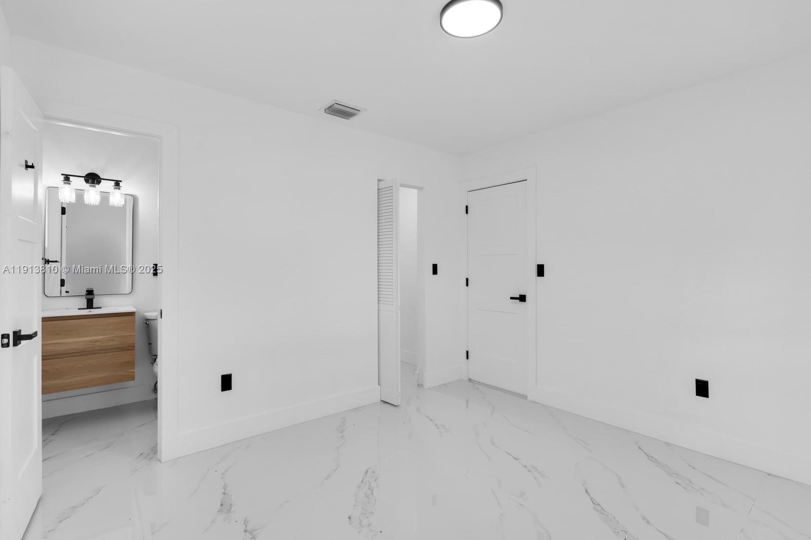 SIERRA MIRADA SEC 1 4TH A - Residential Lease