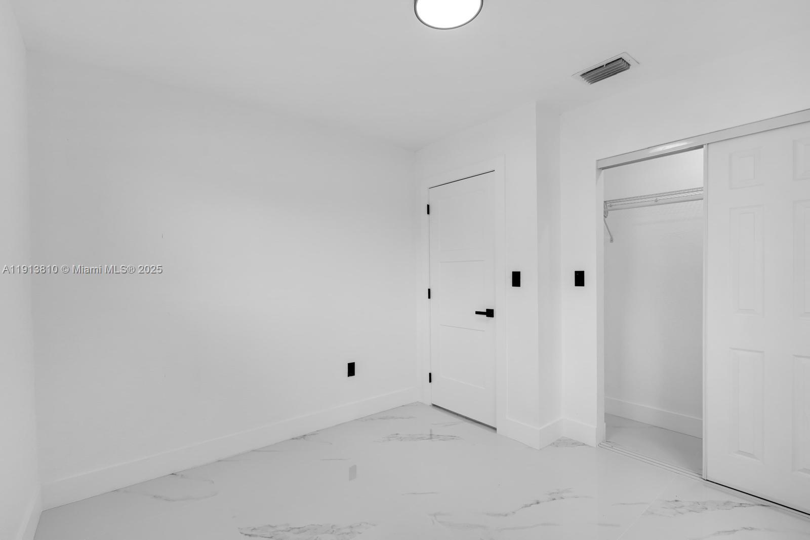 SIERRA MIRADA SEC 1 4TH A - Residential Lease