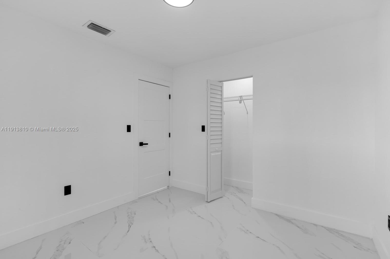 SIERRA MIRADA SEC 1 4TH A - Residential Lease