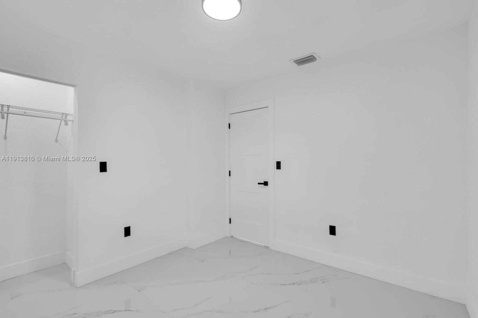 SIERRA MIRADA SEC 1 4TH A - Residential Lease