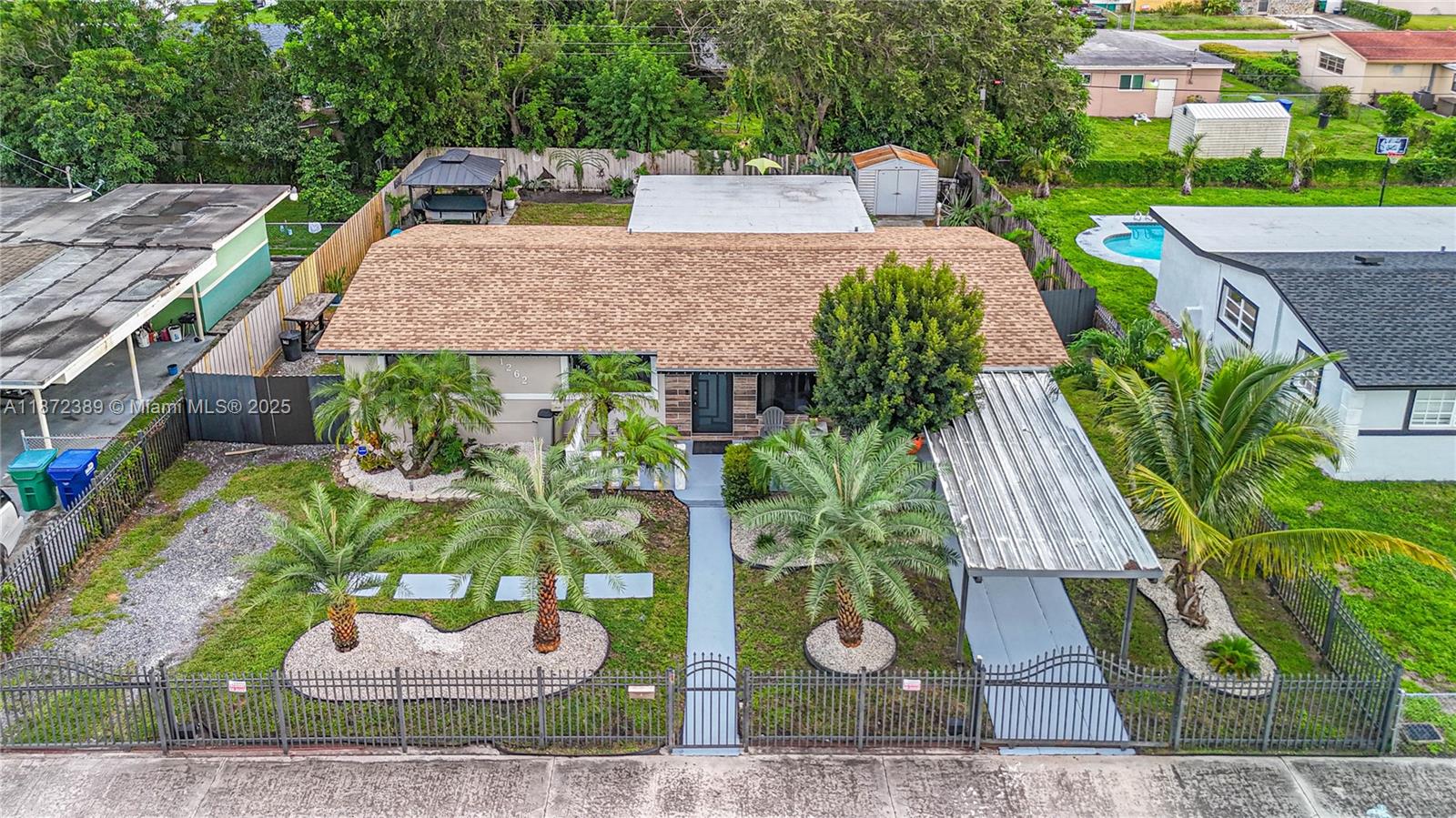 SCOTT LAKE MANOR SEC 8 - Residential