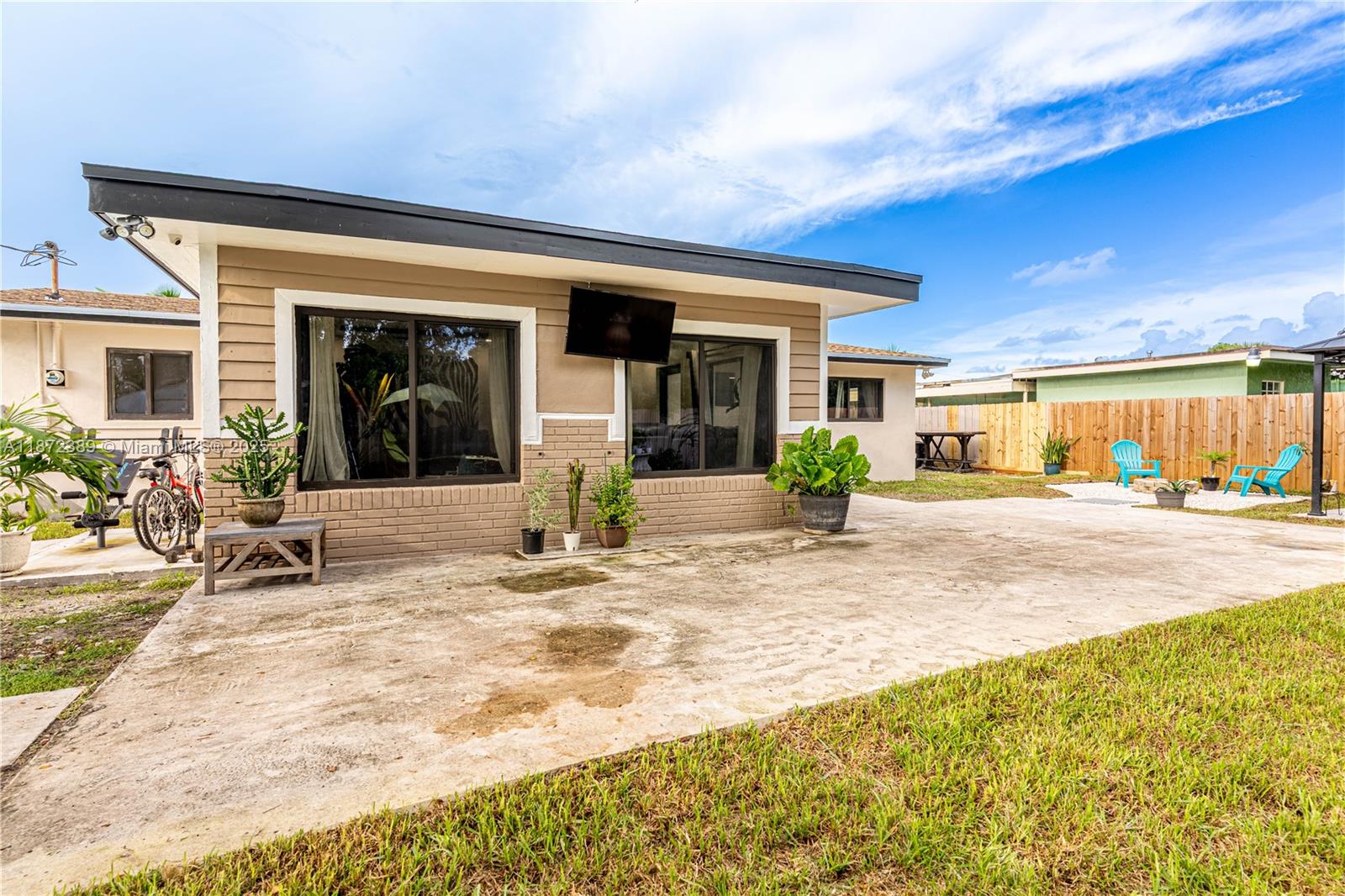 SCOTT LAKE MANOR SEC 8 - Residential