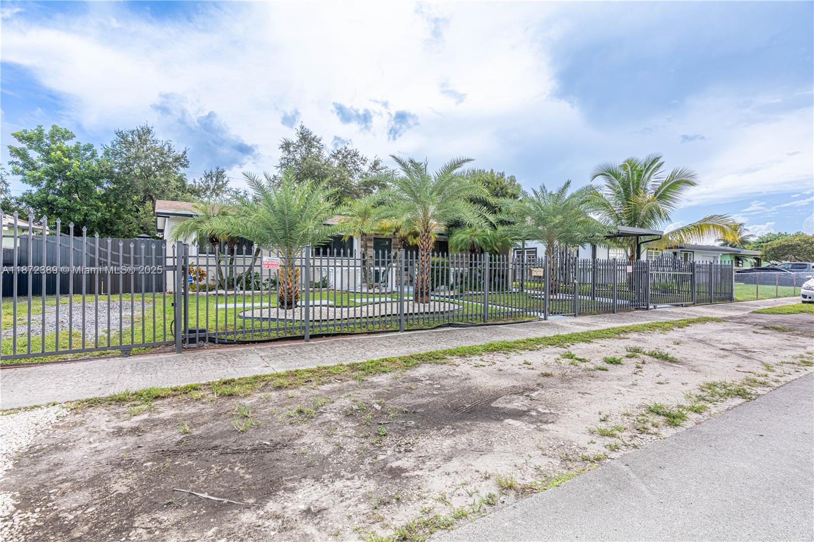 SCOTT LAKE MANOR SEC 8 - Residential
