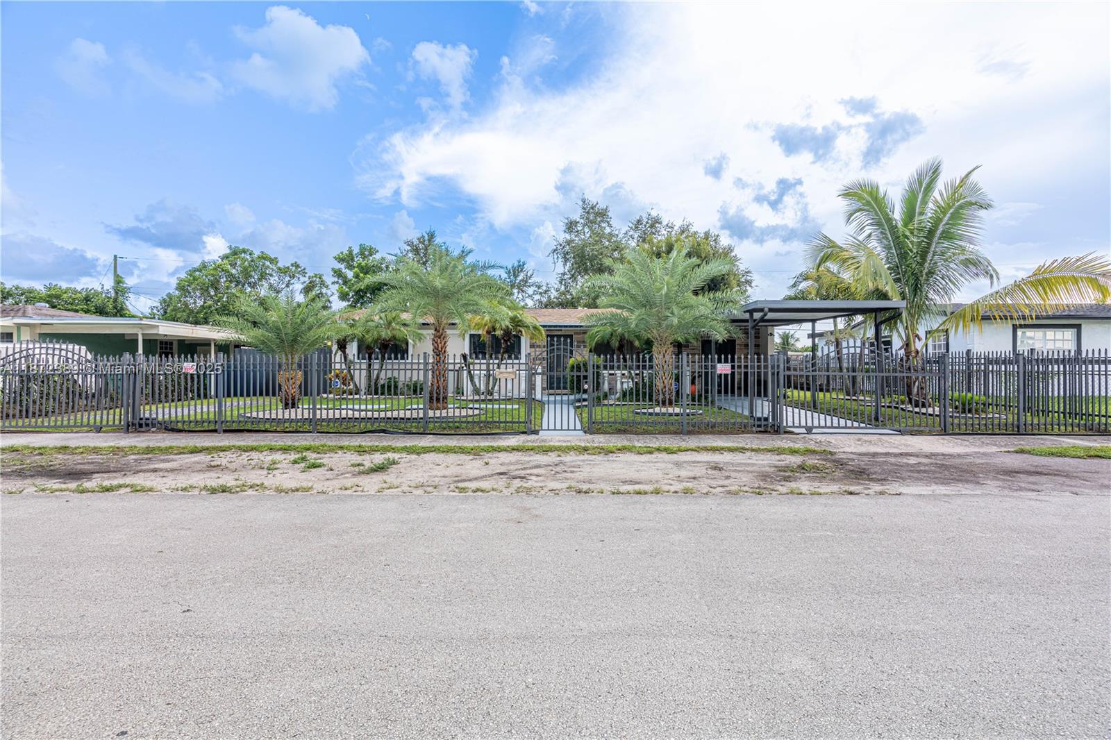 SCOTT LAKE MANOR SEC 8 - Residential