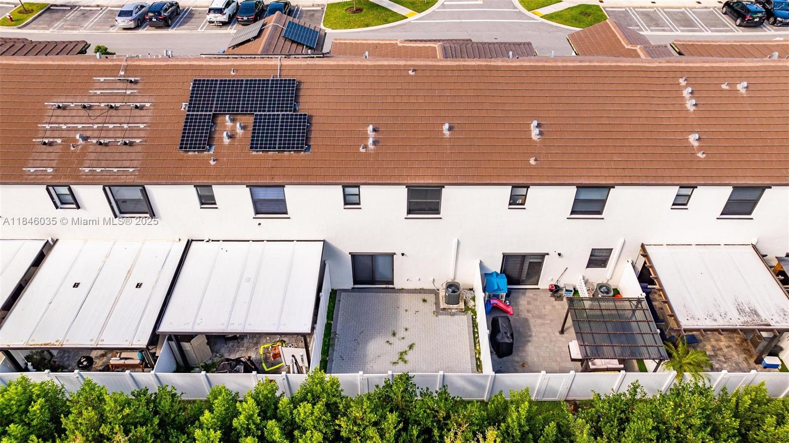 AQUABELLA NORTH REPLAT - Residential