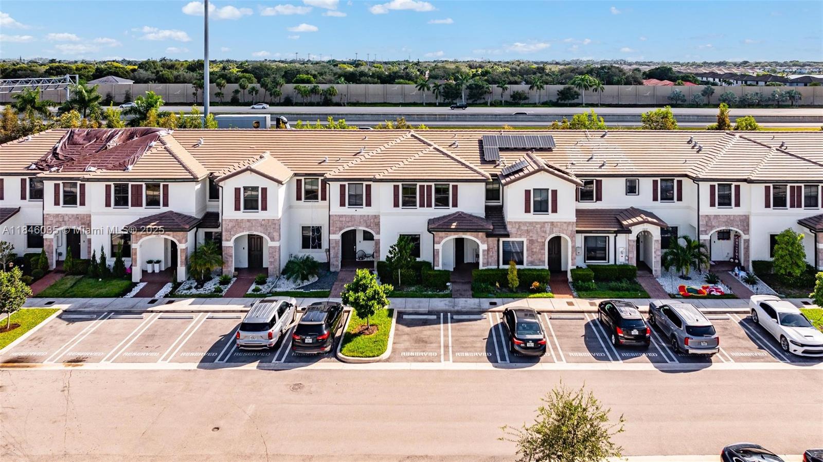 AQUABELLA NORTH REPLAT - Residential