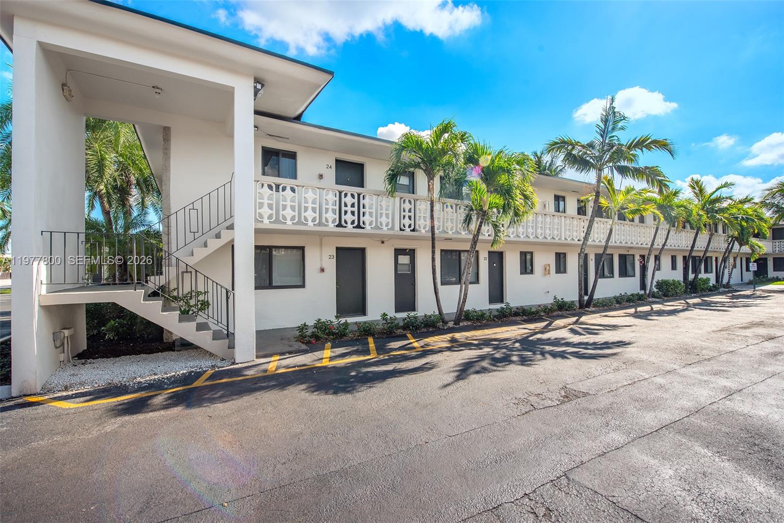 FLA FRUIT LAND CO SUB - Residential Lease