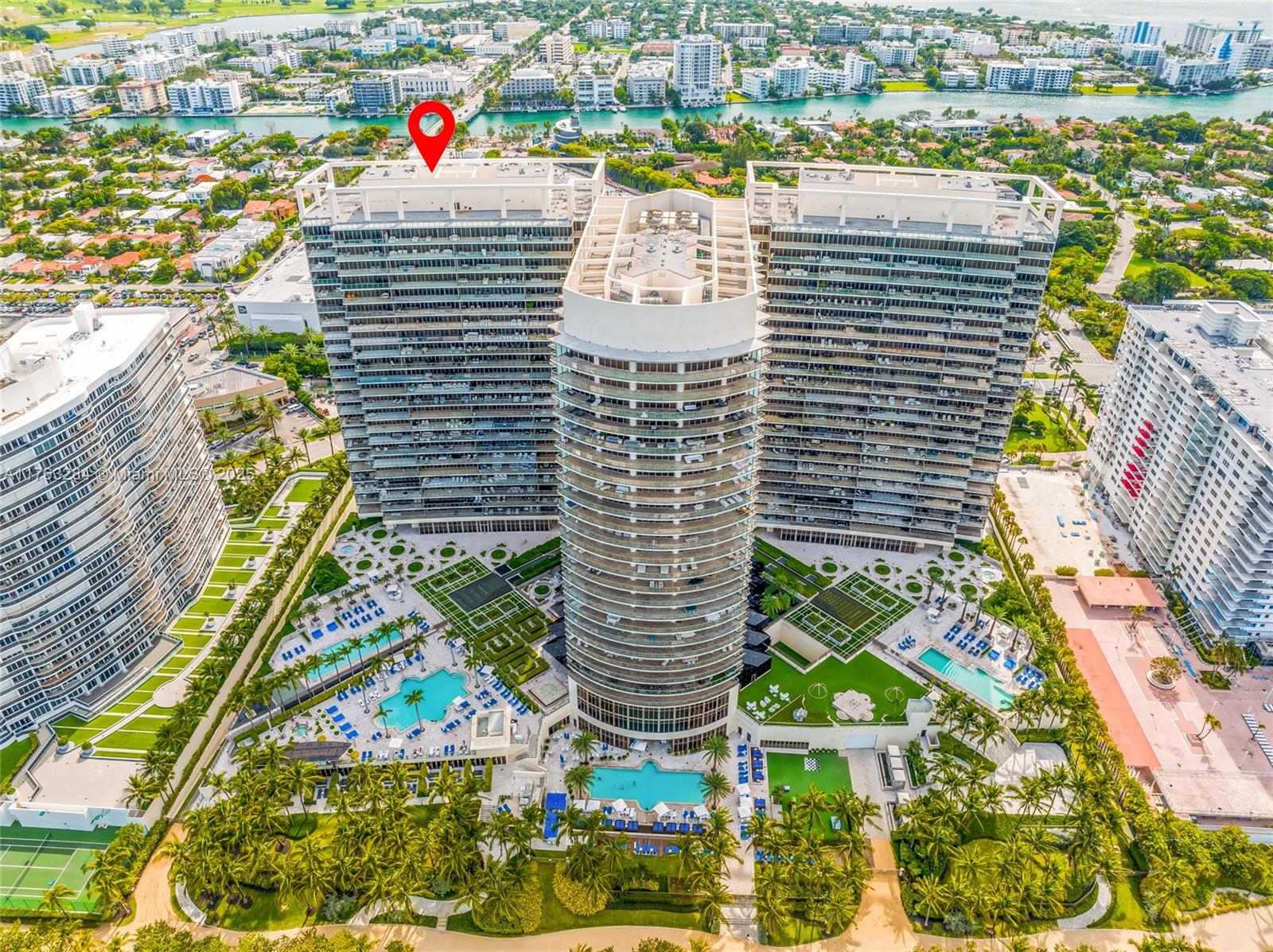 9701 Collins Ave 1405S