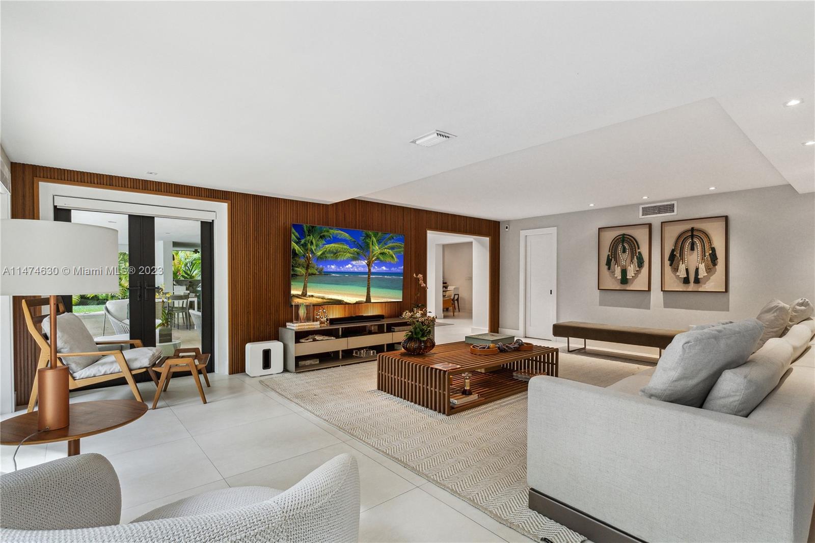 CORAL GABLES RIVIERA SEC - Residential