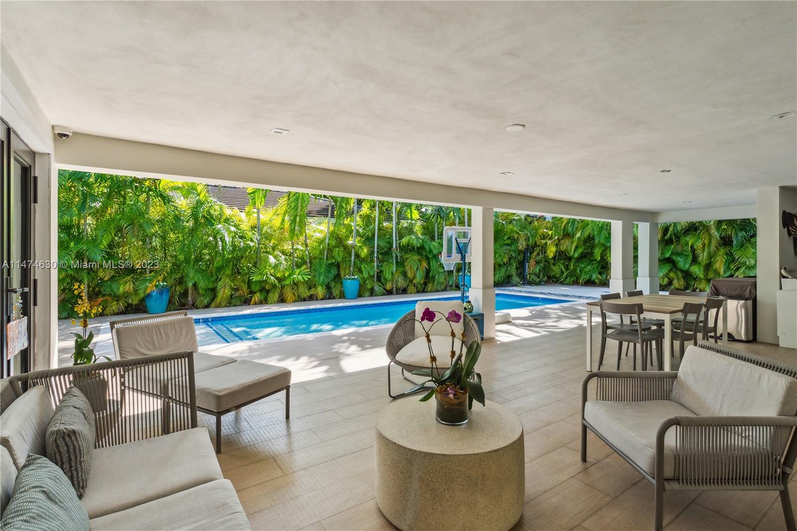 CORAL GABLES RIVIERA SEC - Residential