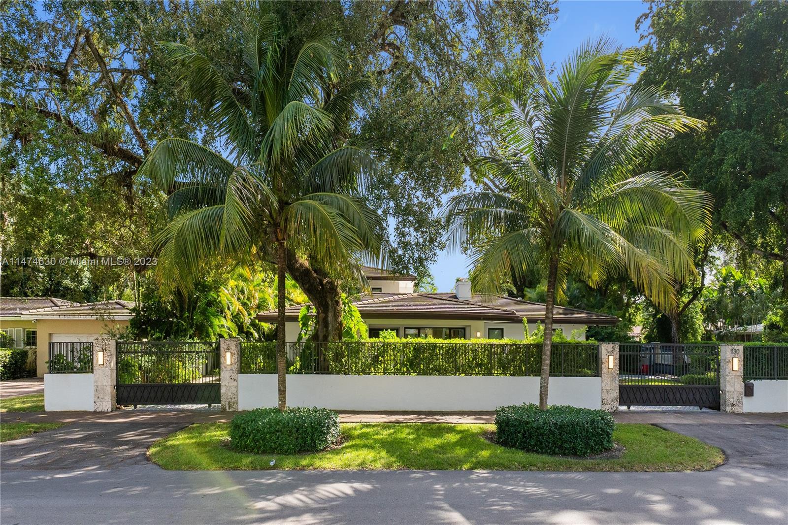 CORAL GABLES RIVIERA SEC - Residential