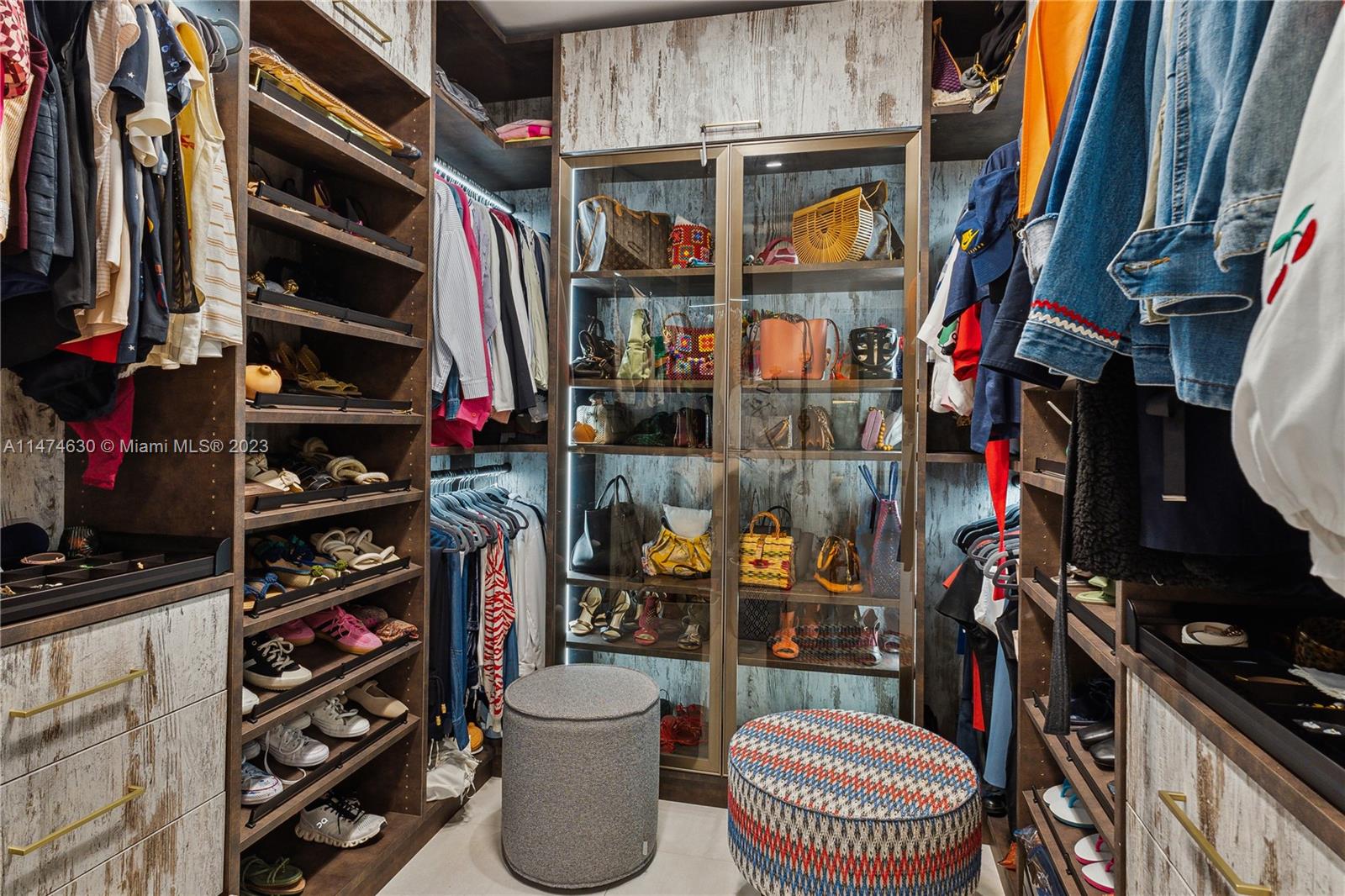 CORAL GABLES RIVIERA SEC - Residential