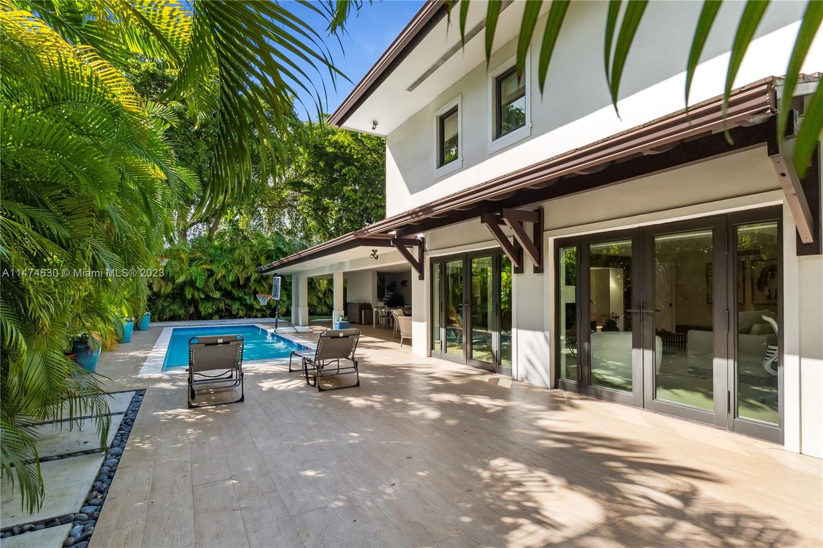 CORAL GABLES RIVIERA SEC - Residential