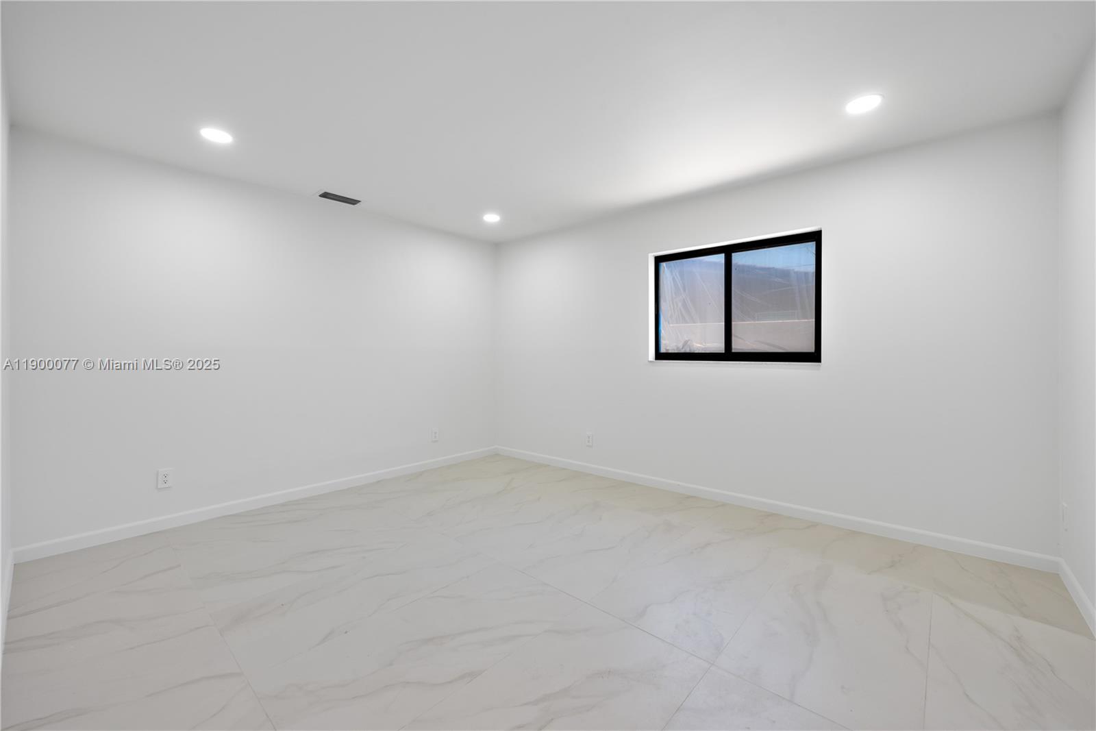 CORAL RIDGE COUNTRY CLUB - Residential