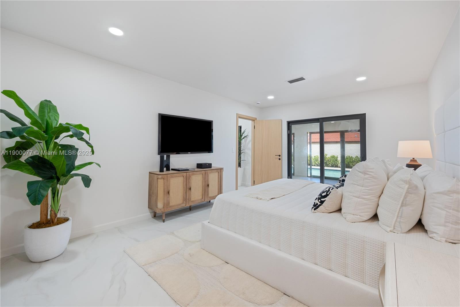 CORAL RIDGE COUNTRY CLUB - Residential