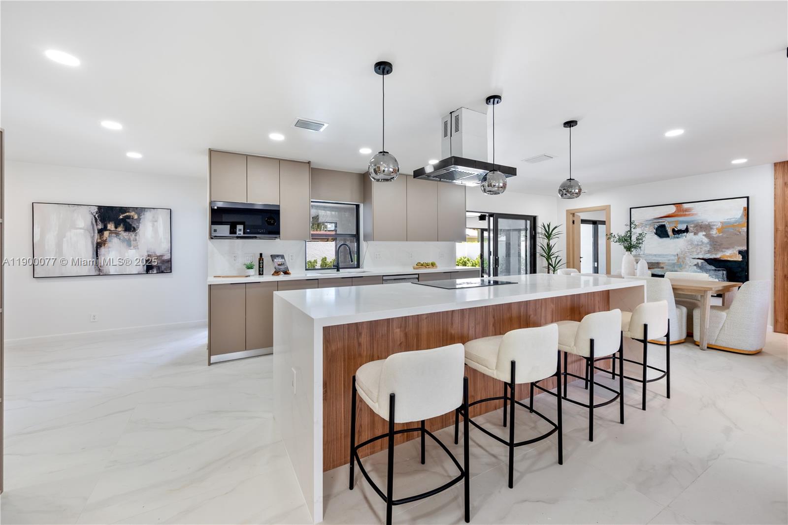 CORAL RIDGE COUNTRY CLUB - Residential