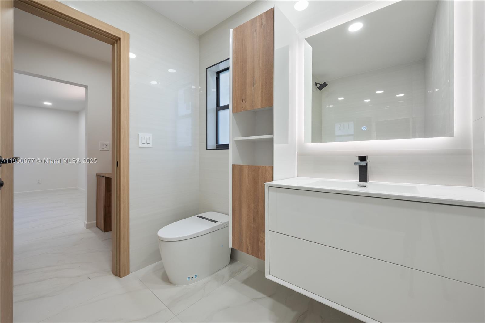 CORAL RIDGE COUNTRY CLUB - Residential