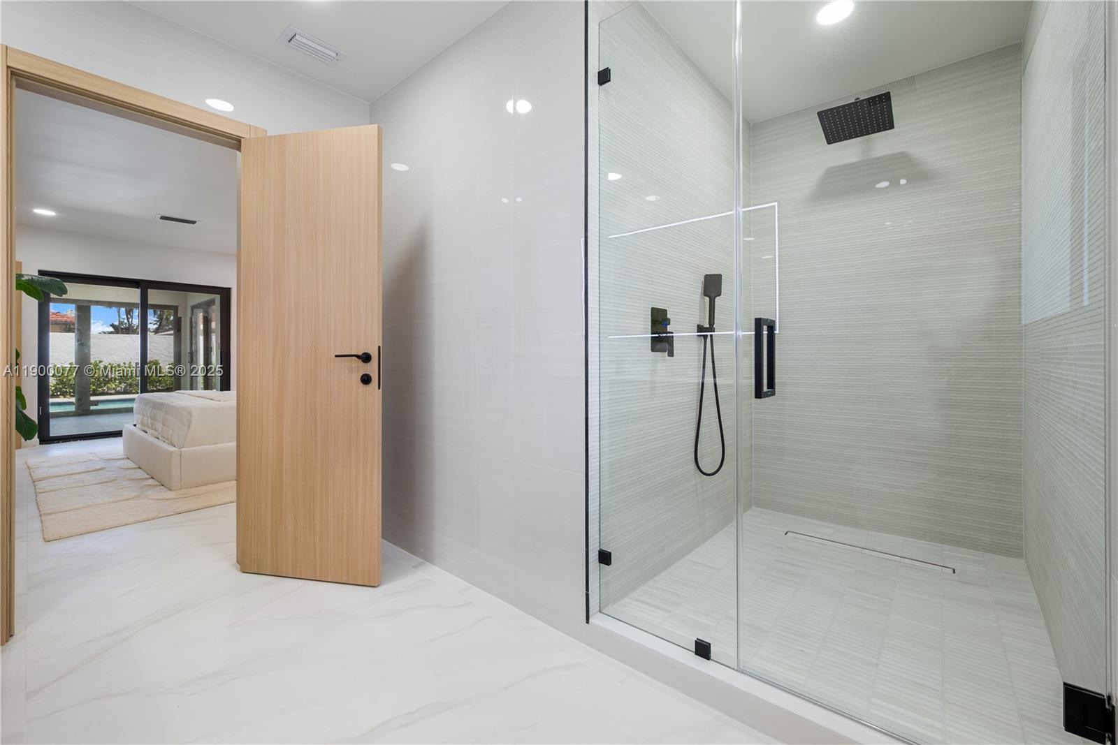 CORAL RIDGE COUNTRY CLUB - Residential