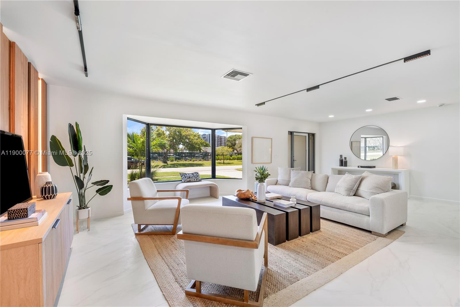 View photos, virtual tours, details... 2415 NE 35th Dr