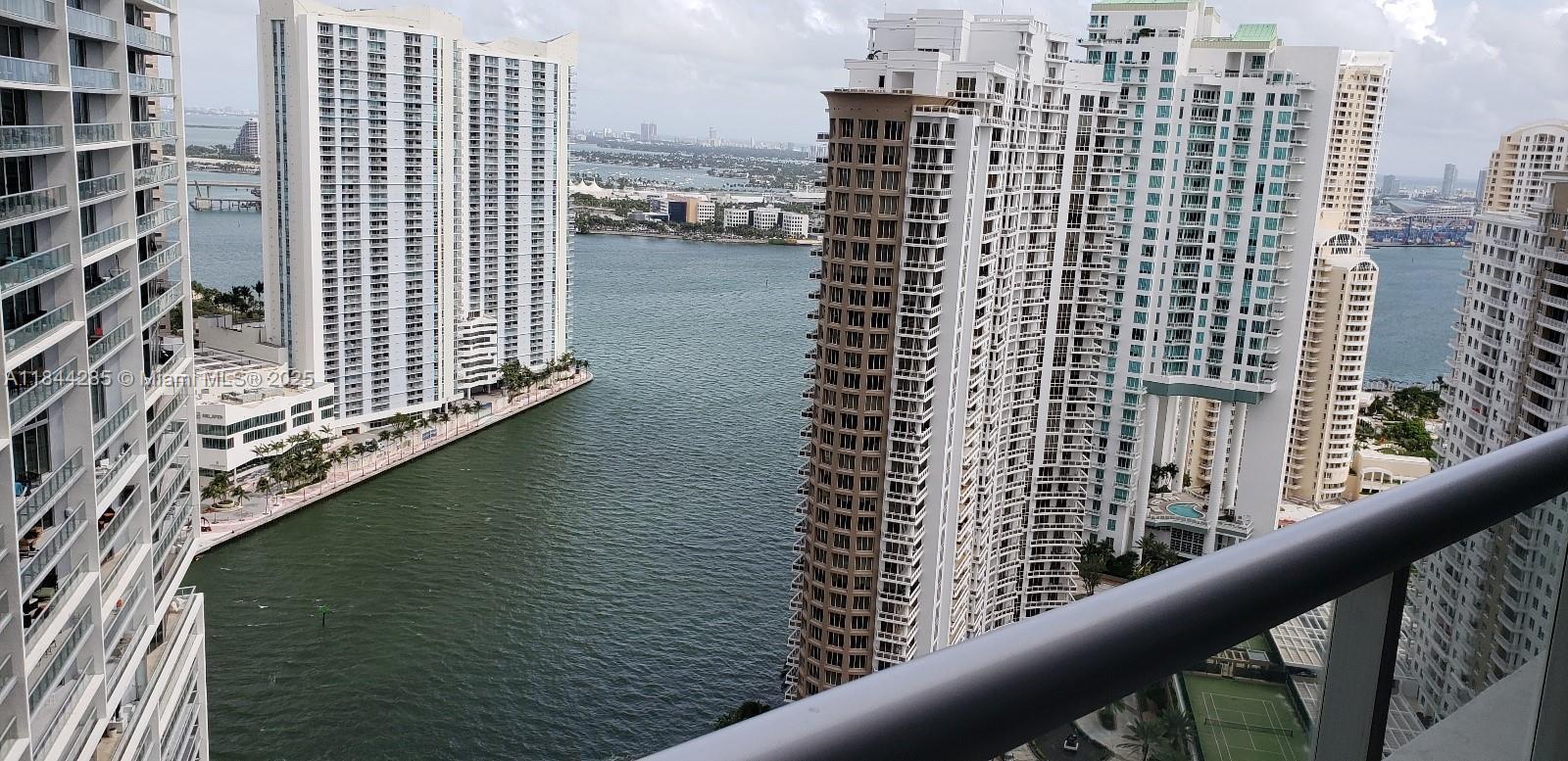 Very nicely furnished unit in the renowned Icon Brickell Tower 2 on the 34th floor overlooking the famous gigantic
pool. And if you have not seen the SPA and Gym area, once you visit it, you will finally have found the building you
want to live. A true resort style living with the best location in Brickell...on the Miami River...