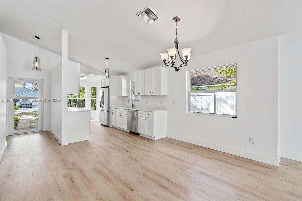 Photo of 6169 Lucerne St, Jupiter, FL 33458 (MLS # A11348651)