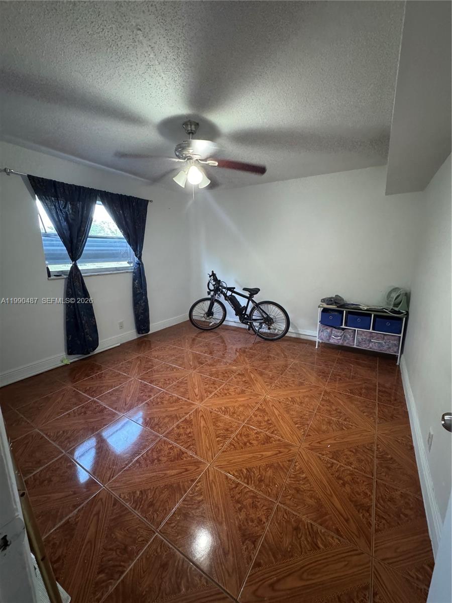 ELMVALE CONDO - Residential