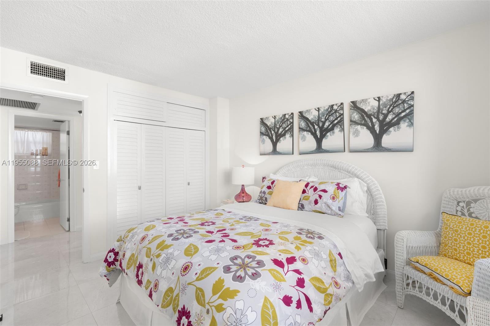 GRANADA HOUSE CONDOMINIUM - Residential