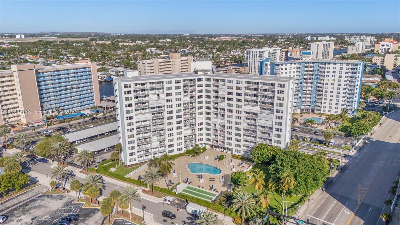 GRANADA HOUSE CONDOMINIUM - Residential