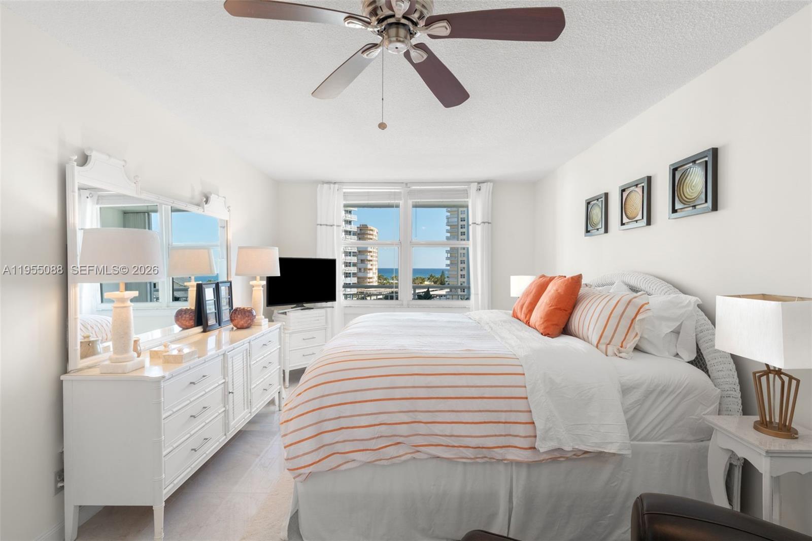 GRANADA HOUSE CONDOMINIUM - Residential