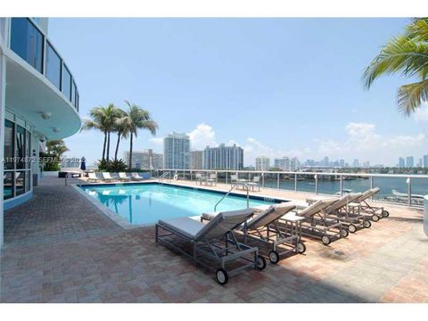 1800 SUNSET HARBOUR DR 811 Miami Beach FL 33139