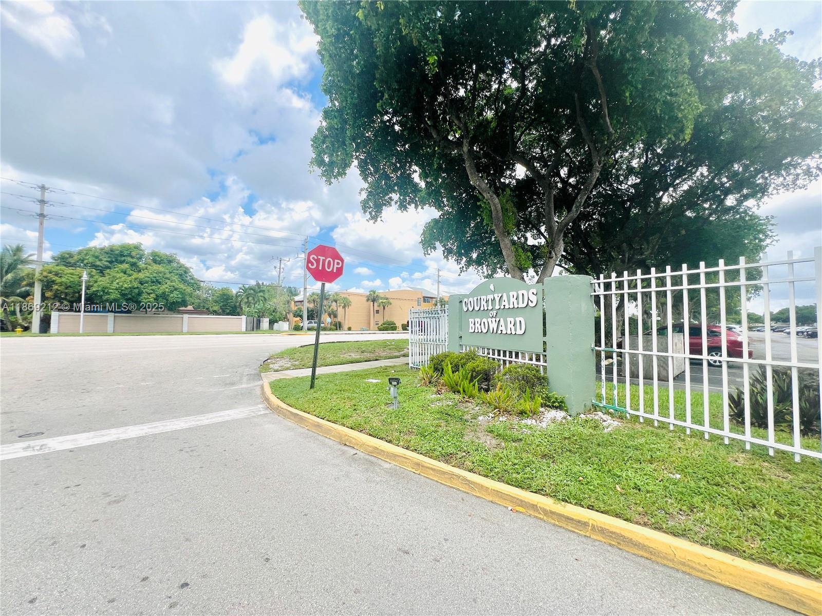 COURTYARDS OF BROWARD CON - Residential