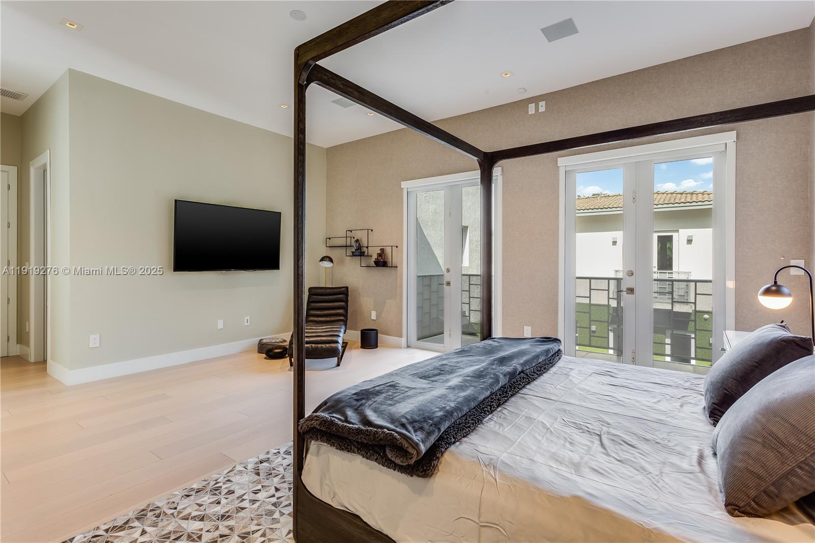 ESPANOLA HEIGHTS - Residential Lease