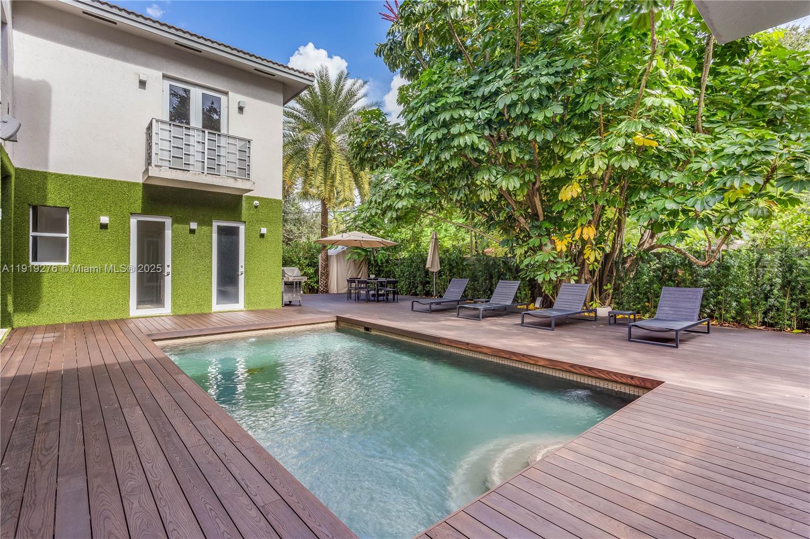 ESPANOLA HEIGHTS - Residential Lease