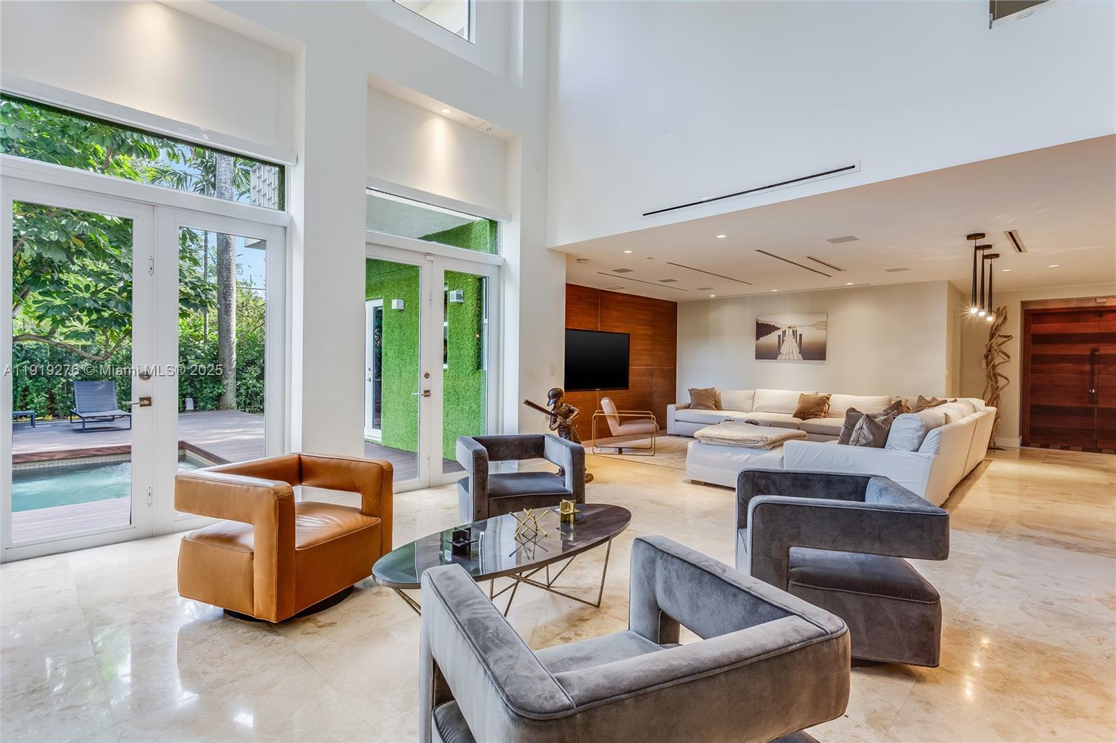 ESPANOLA HEIGHTS - Residential Lease