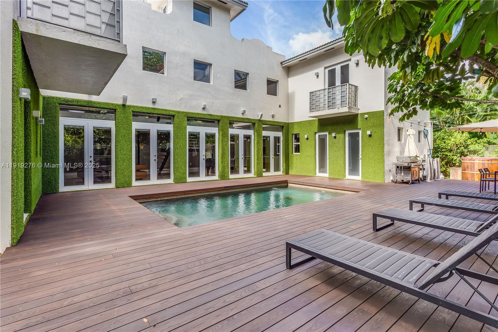 ESPANOLA HEIGHTS - Residential Lease