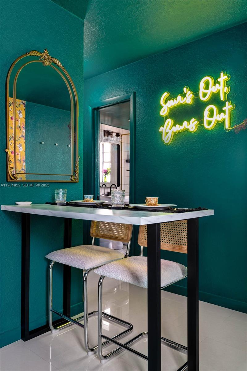 COLEE HAMMOCK - Residential Lease