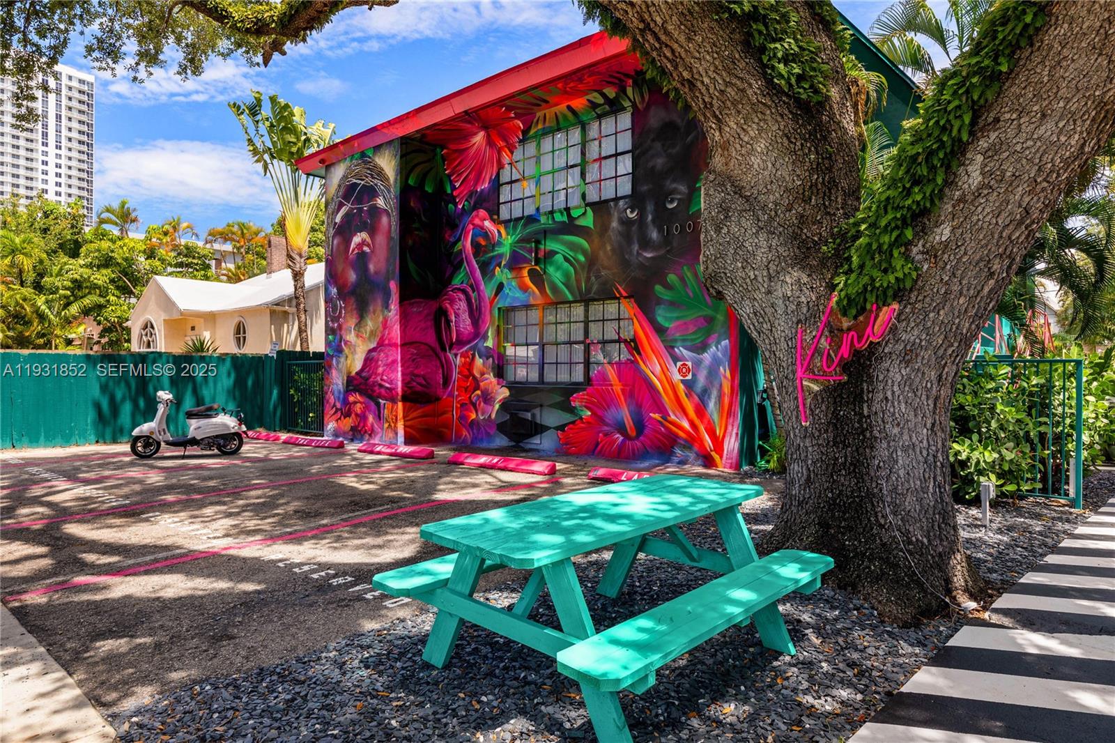 COLEE HAMMOCK - Residential Lease