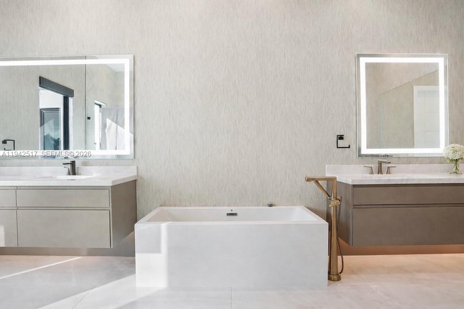 LEFT BANK ESTATES - Residential