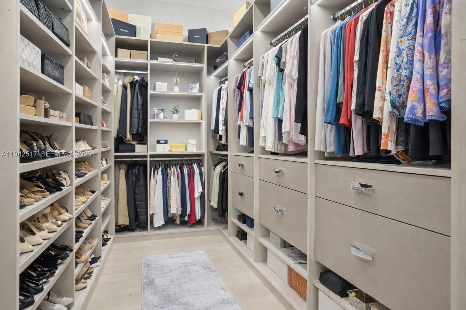 LEFT BANK ESTATES - Residential