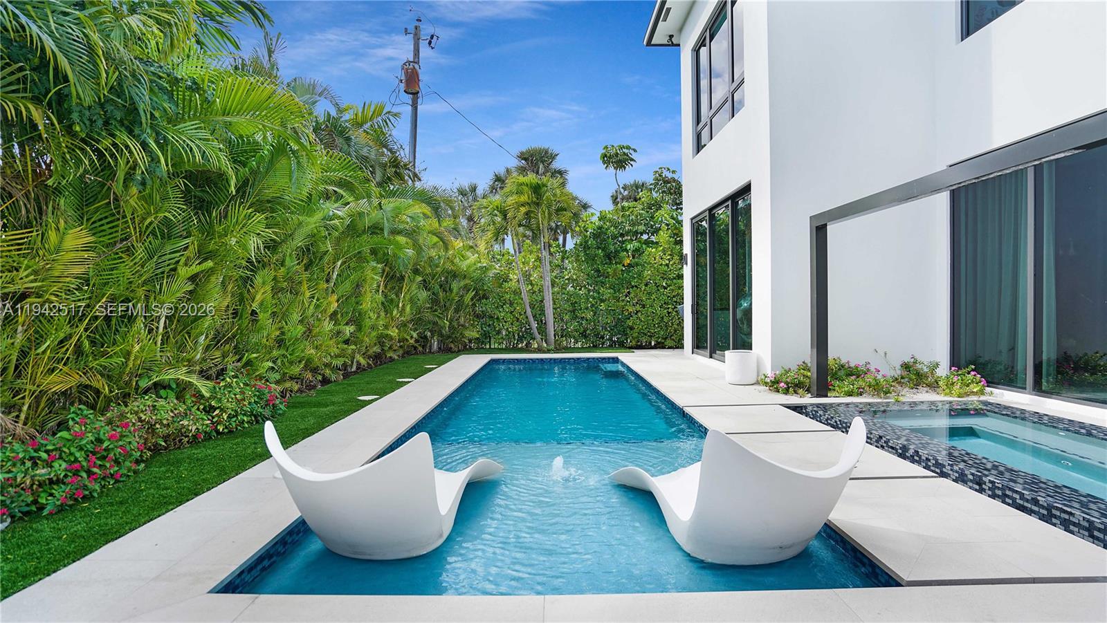 LEFT BANK ESTATES - Residential