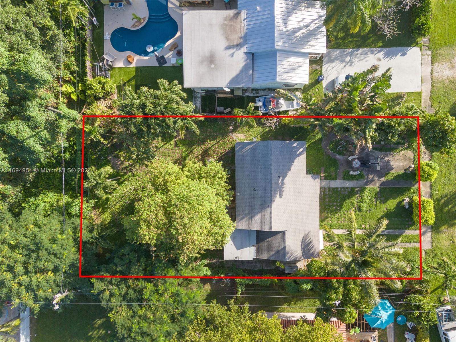 Located in the highly desirable Northeast area of Miami, This Property sit in a beautiful, tree-lined neighborhood. The home is situated on a spacious lot of for over 8,500 square feet, making it an excellent opportunity for investors or anyone looking to remodel and sell. Featuring e bedrooms and 2 bathrooms, the hose offers great potential to transform into stunning residence or profitable investment. With is prime location and unique charm, this property is a must see for anyone looking for their next business opportunity in real estate.