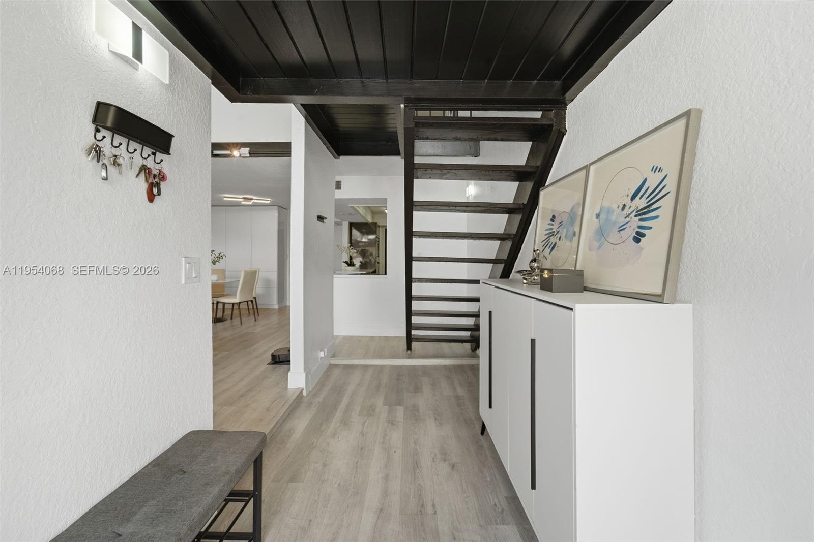 SUNSET KENDALL VILLAS - Residential