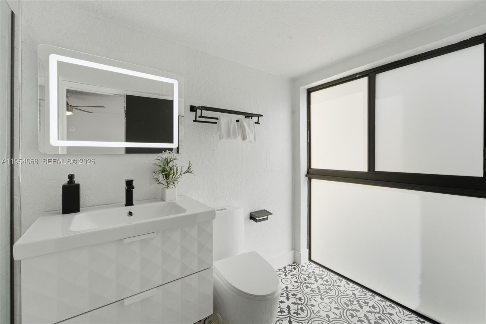 SUNSET KENDALL VILLAS - Residential